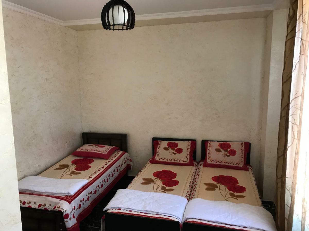 Guest House Chexovi 24 코불레티 외부 사진