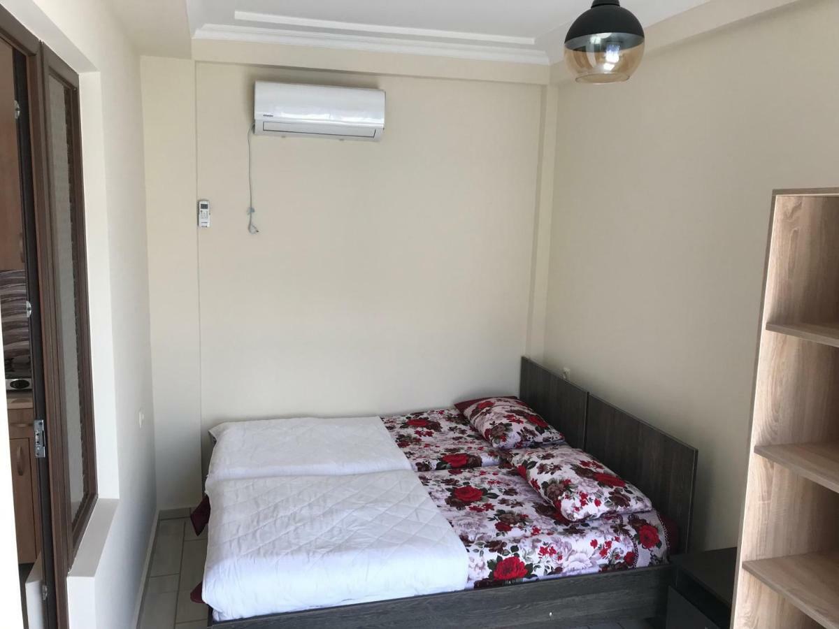 Guest House Chexovi 24 코불레티 외부 사진