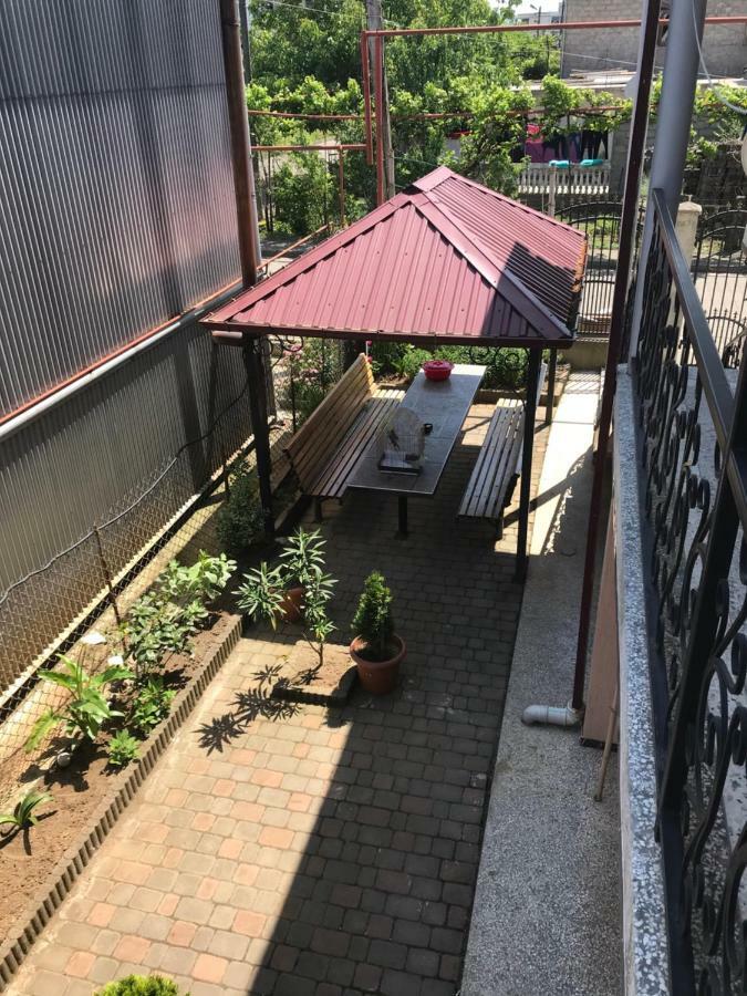 Guest House Chexovi 24 코불레티 외부 사진